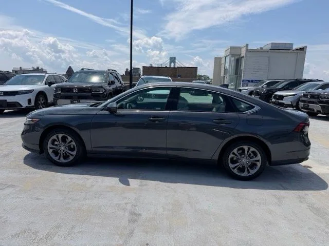 Used 2024 Gray Honda EX image 4