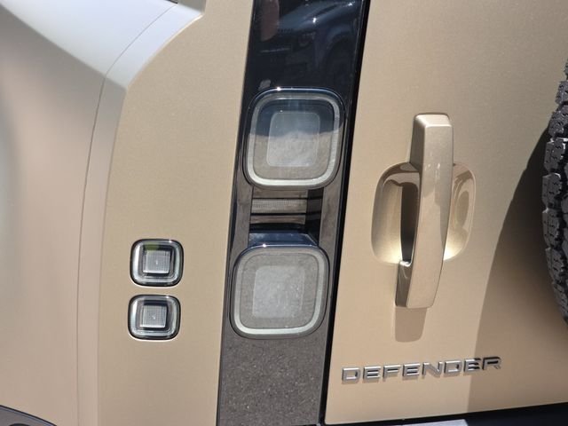 New 2026 Gondwana Stone LAND ROVER X-Dynamic SE image 23