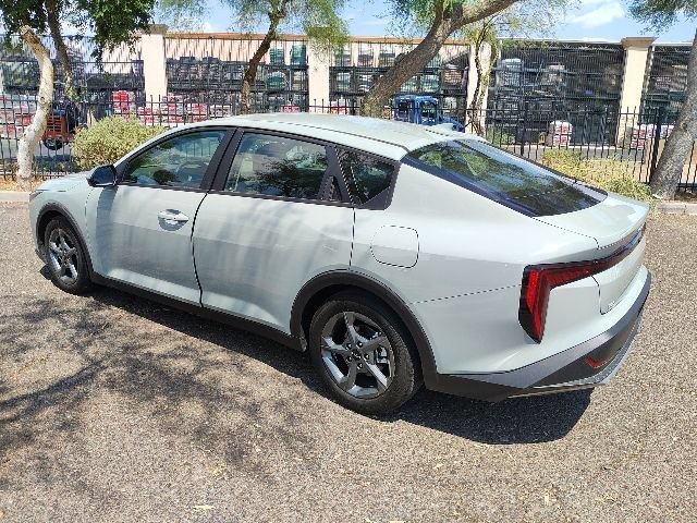 Certified Used 2025 Morning Haze Kia LXS image 15