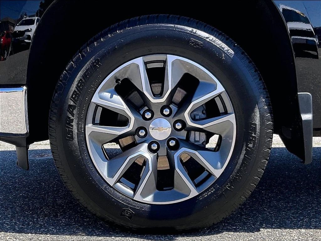 Used 2023 Black Chevrolet LT image 7
