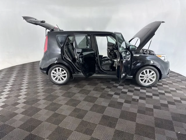 Used 2017 Black Kia Plus image 13