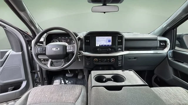 Used 2023  Ford XL image 16