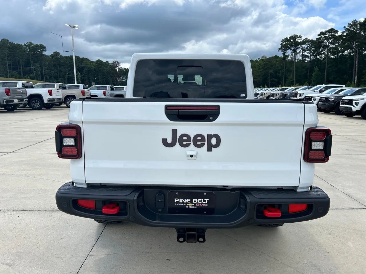 Used 2025 White Jeep Rubicon X image 6