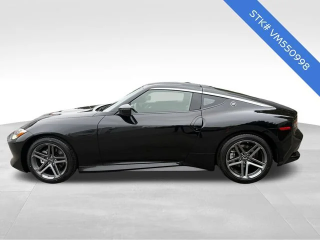 New 2027 Black Diamond Pearl Nissan Sport image 4