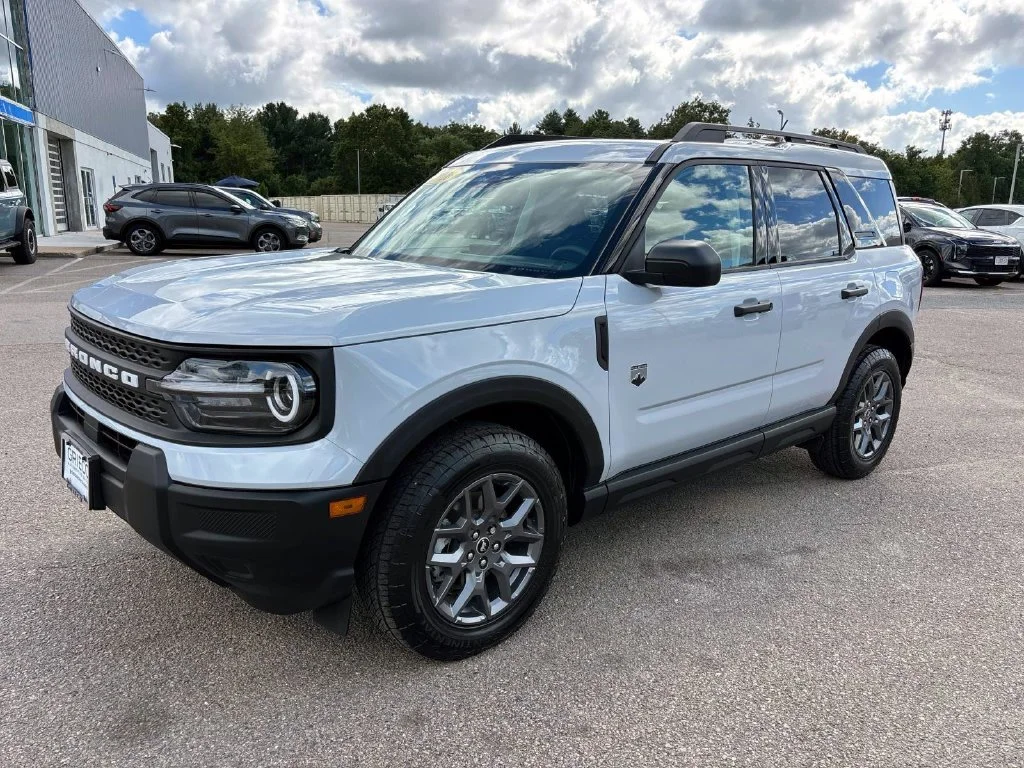 Used 2026 White Metallic Ford Big Bend image 6