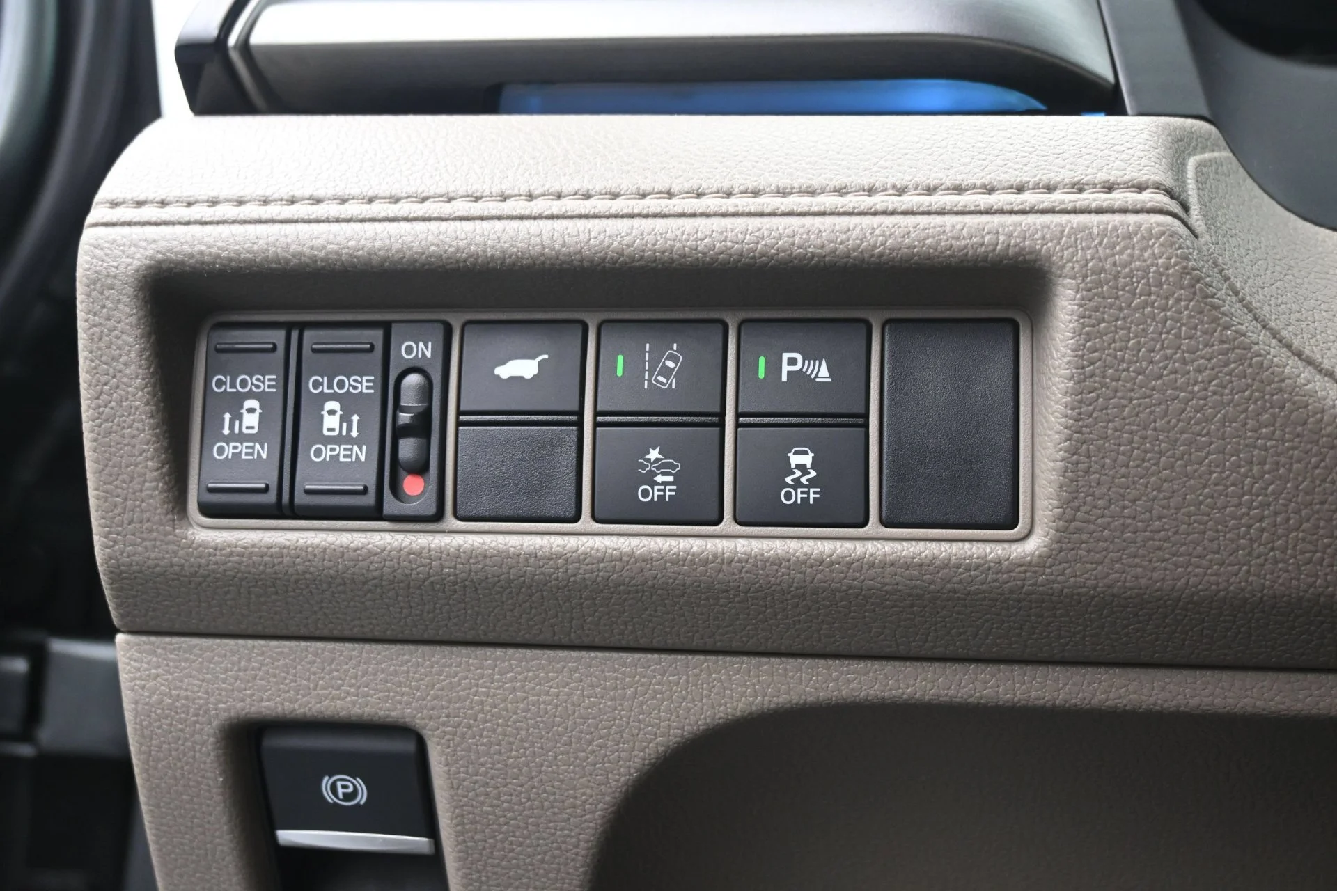 Used 2019 Gray Honda Elite Auto image 25