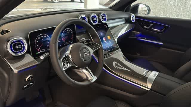 Used 2025 Black Mercedes-Benz GLC 300 image 27