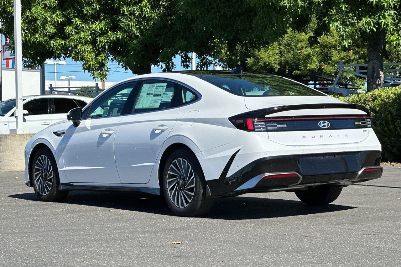 New 2026 Serenity White Hyundai Limited image 6