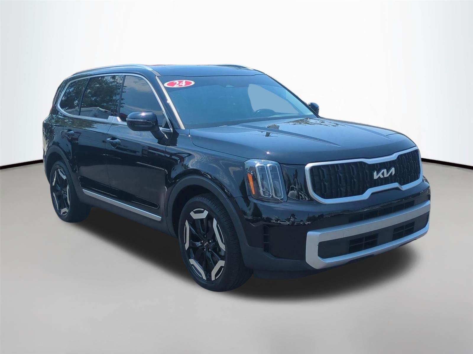 Used 2024 Ebony Black Kia EX image 21