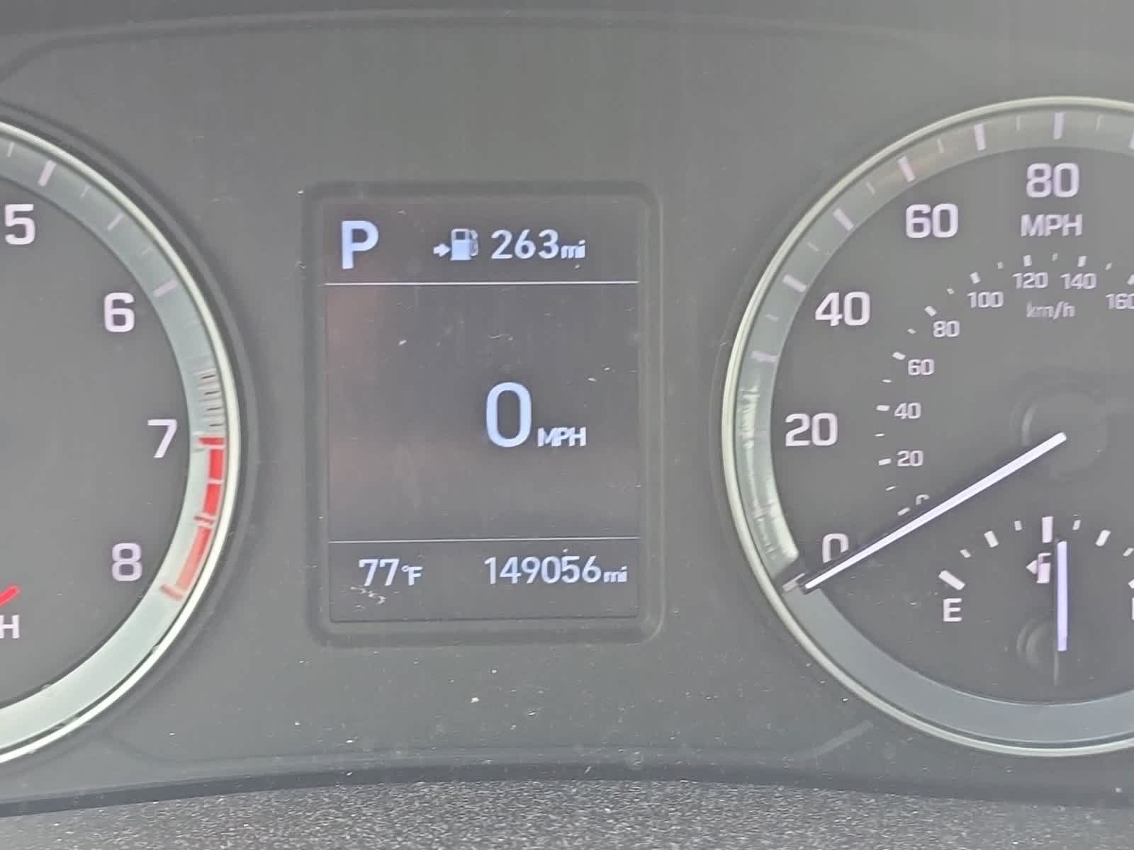 Used 2019 Machine Gray Hyundai SE image 8
