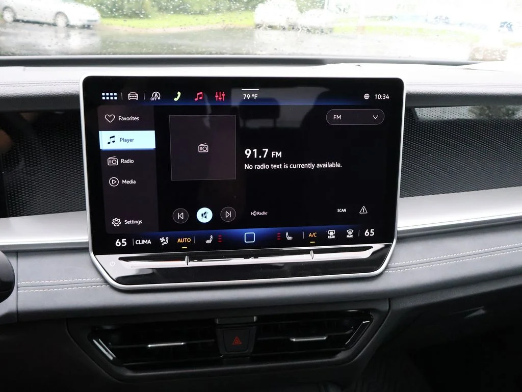 New 2026 Gray Volkswagen 2.0T SE image 7