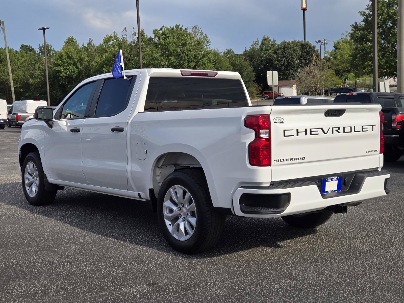 Used 2025 Summit White Chevrolet Custom image 10