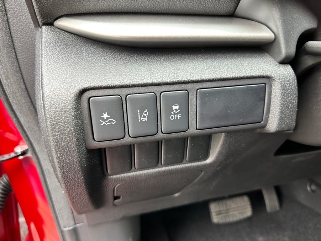 Used 2025 Red Mitsubishi LE image 14