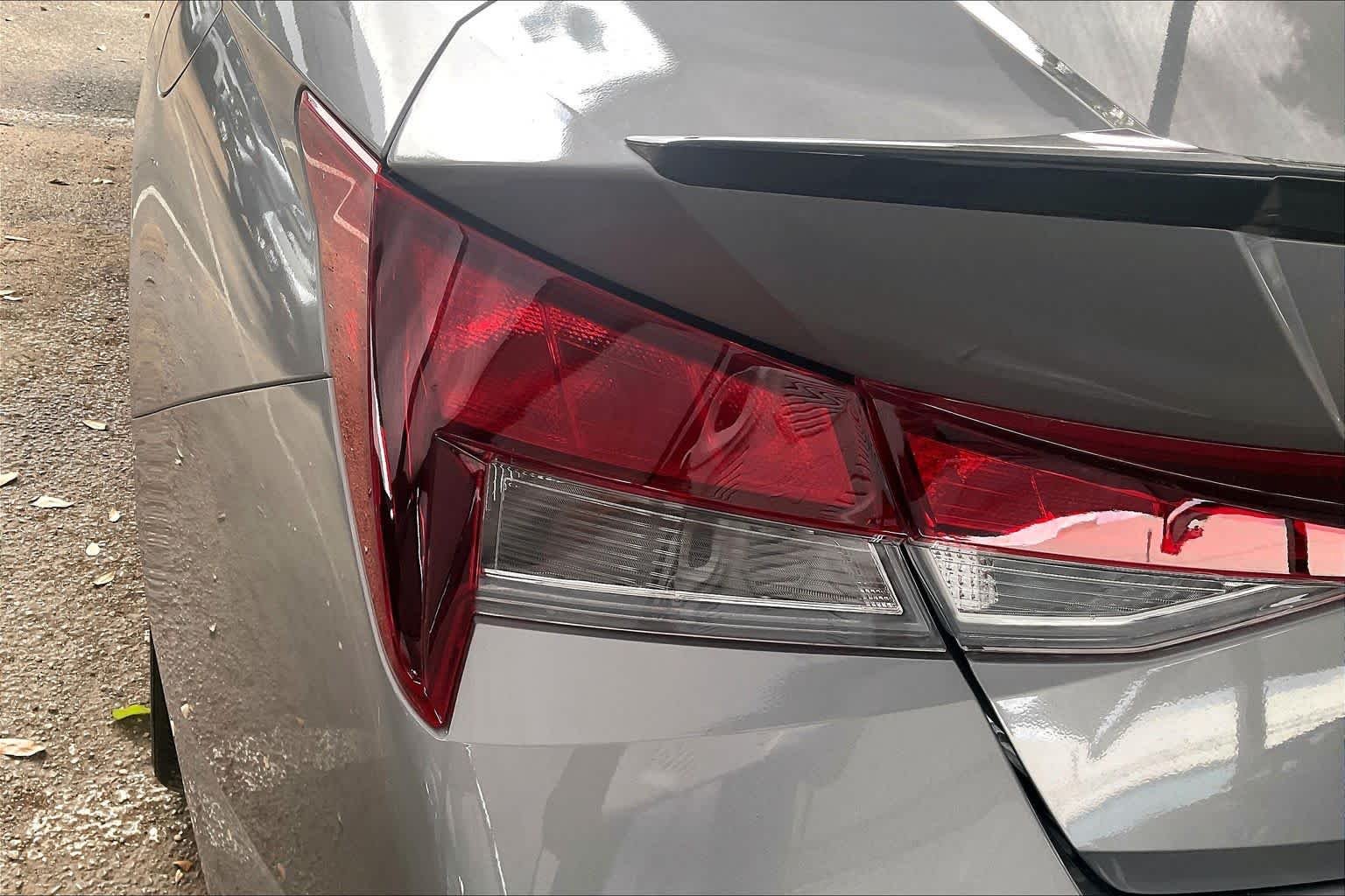 Certified Used 2025 Fluid Metal Hyundai SEL Sport image 28