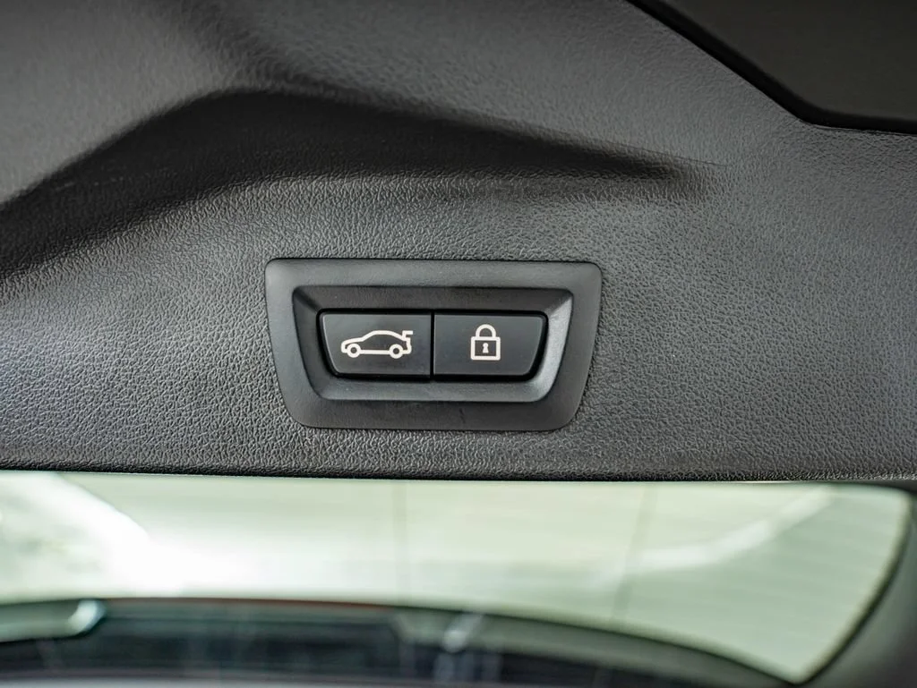 Used 2023 Special Order Color BMW M50i image 44