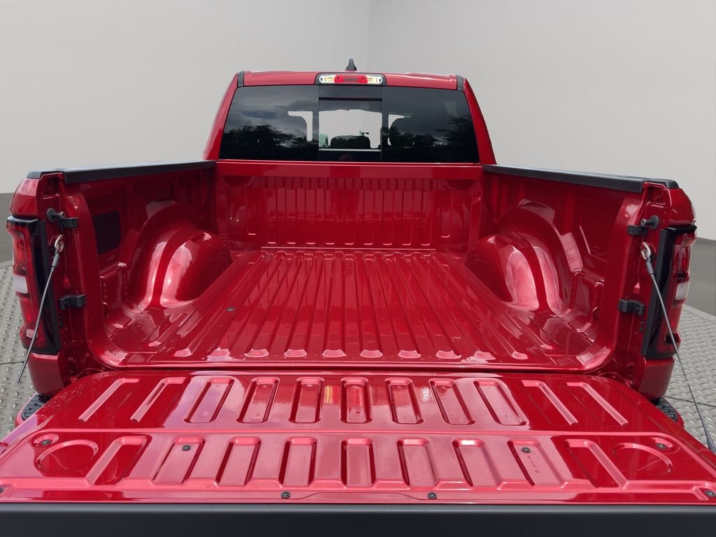 New 2026 Molten Red Pearl-Coat Exterior Paint RAM Express image 9