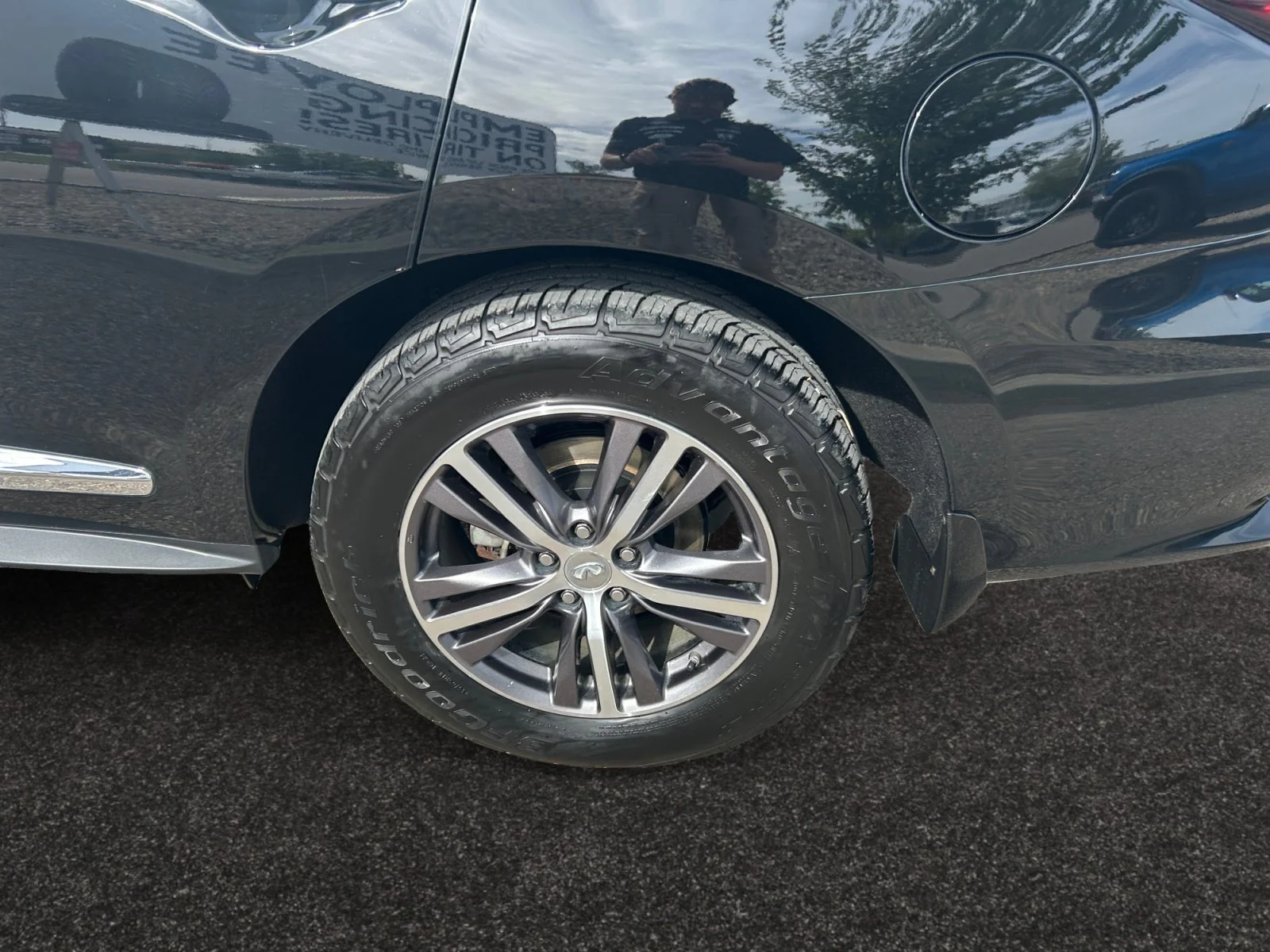Used 2019 BLACK INFINITI PURE AWD image 9