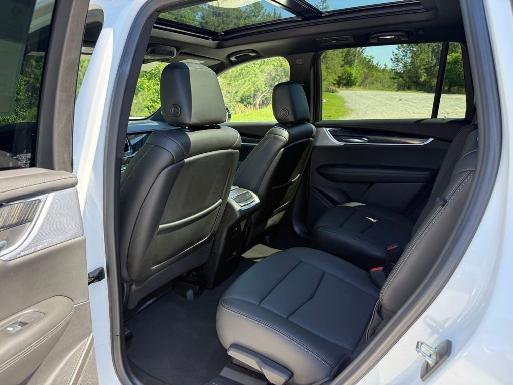 Used 2024 White Cadillac Premium Luxury image 25