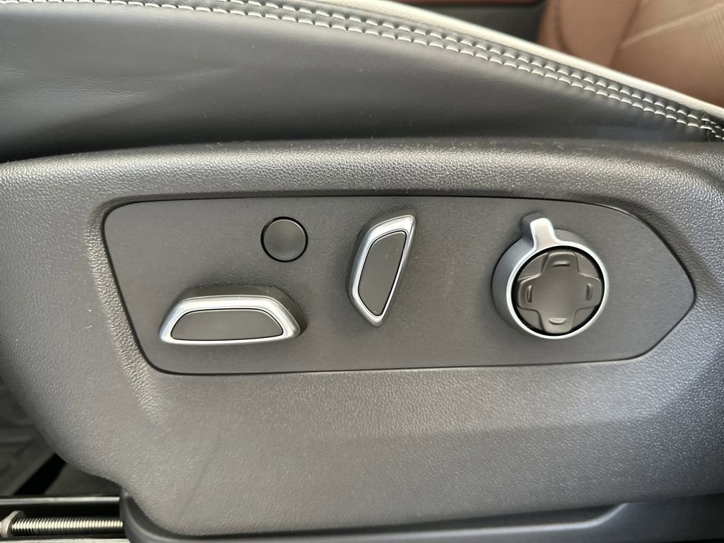 2026 GMC Sierra 3500HD Denali Ultimate - Photo 16