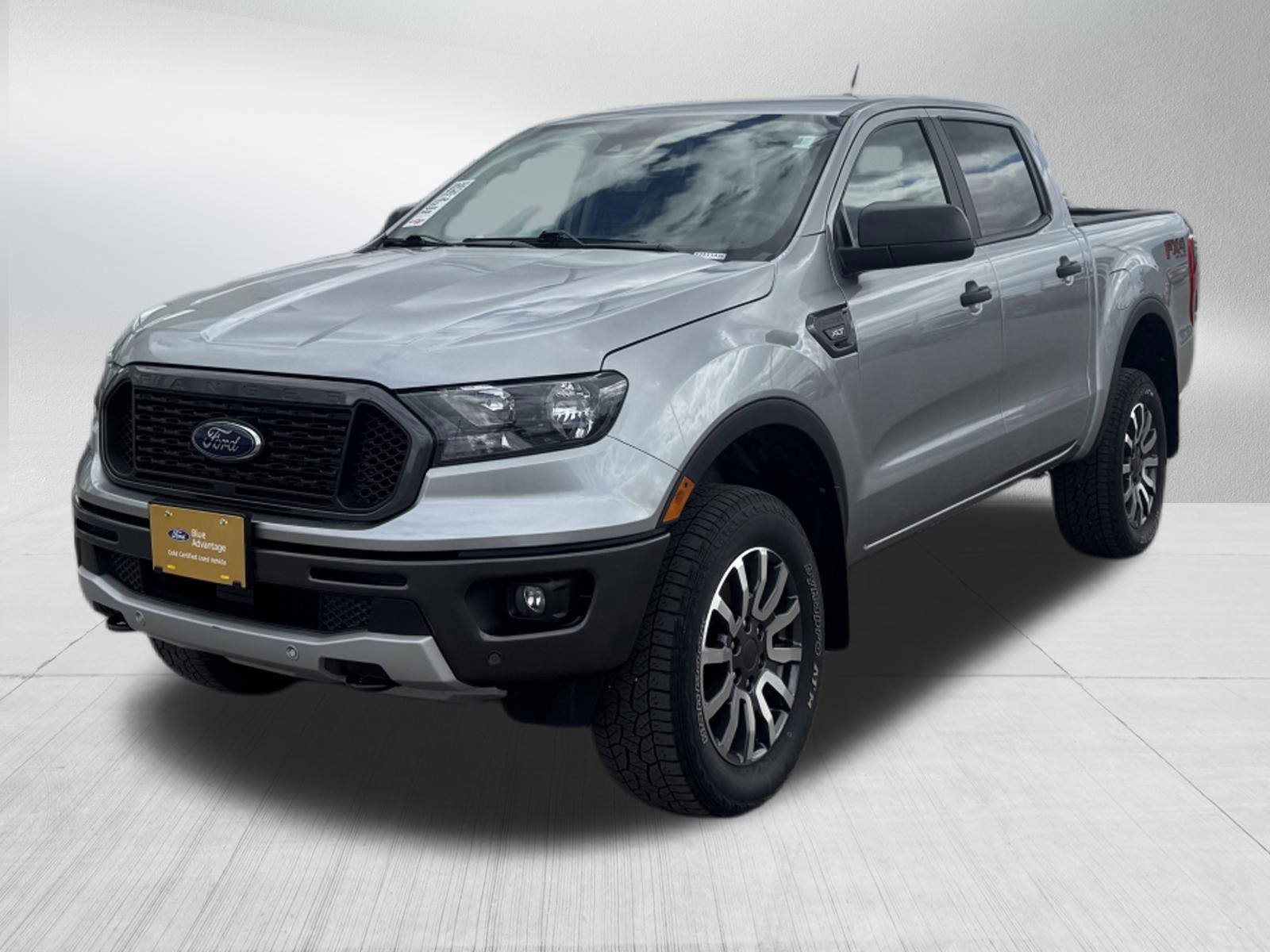 Used 2023 Iconic Silver Metallic Ford XLT image 3