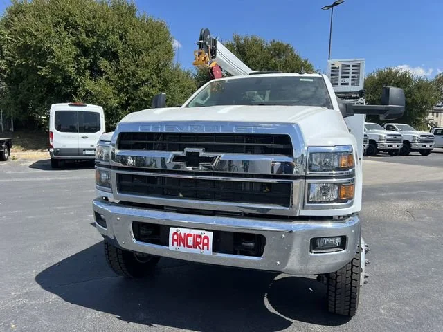 New 2024 Summit White Chevrolet Work Truck image 3