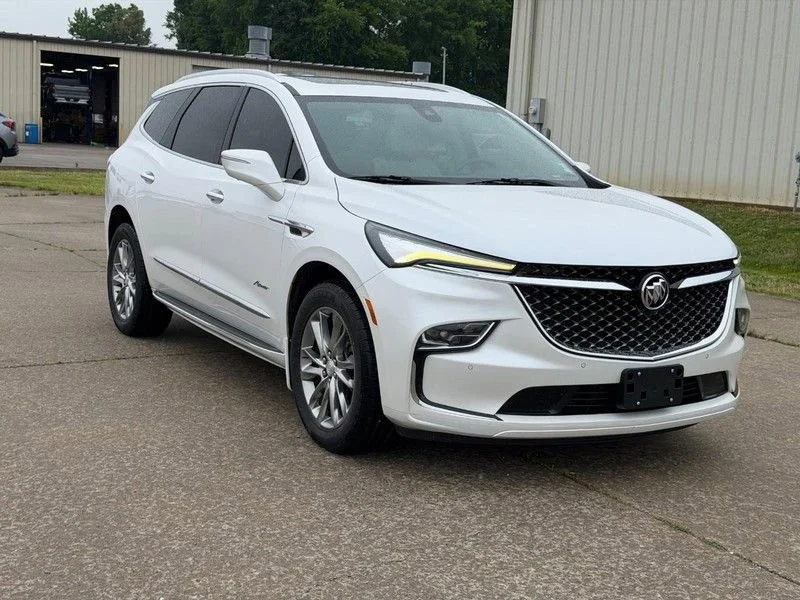 2022 Buick Enclave Avenir AWD's photo