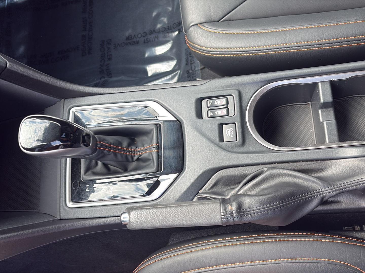 Used 2022 Ice Silver Metallic Subaru Limited image 14