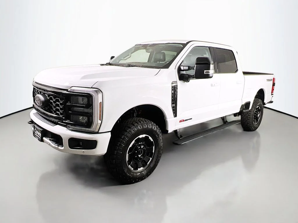 New 2026 Oxford White Ford Lariat image 5