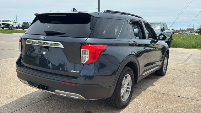 Used 2024 Blue Ford XLT image 18