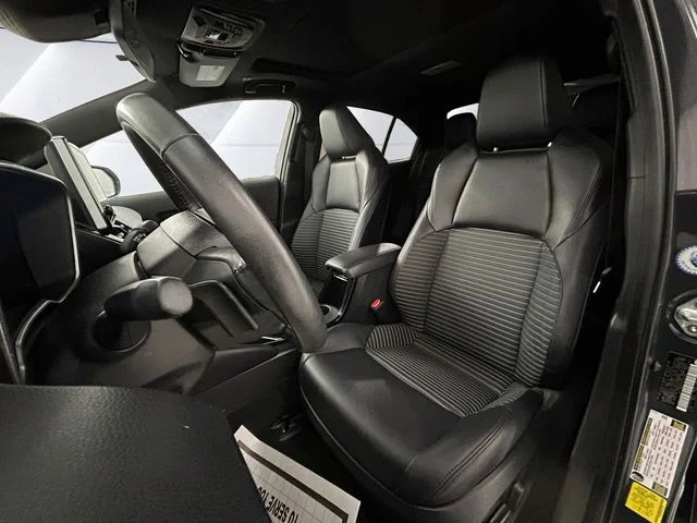 Used 2024  Toyota XSE image 8