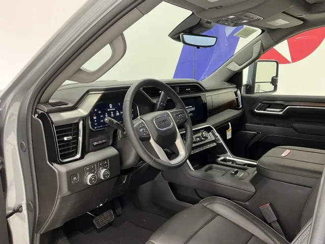 2026 GMC Sierra 3500HD Denali - Photo 18