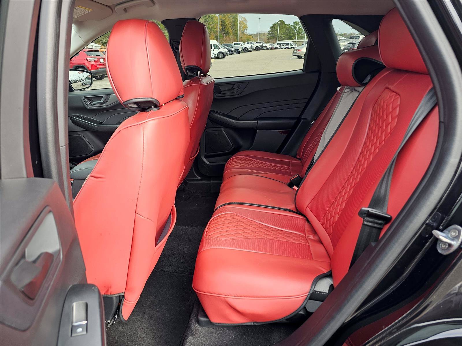 Used 2024 Agate Black Metallic Ford Active image 33