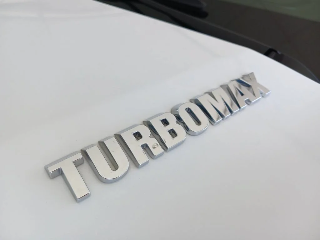 Used 2024 Summit White Chevrolet Custom image 34