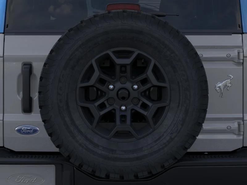 New 2026 Avalanche Gray Ford Badlands image 24