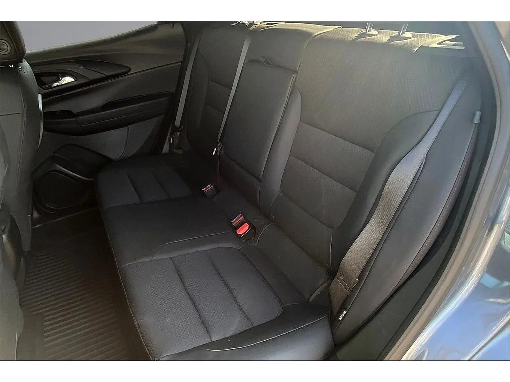 Used 2021 SATIN STEEL METALLIC Chevrolet RS image 18