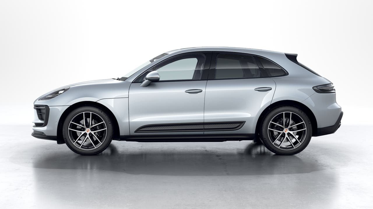New 2026 Dolomite Silver Metallic Porsche  image 2