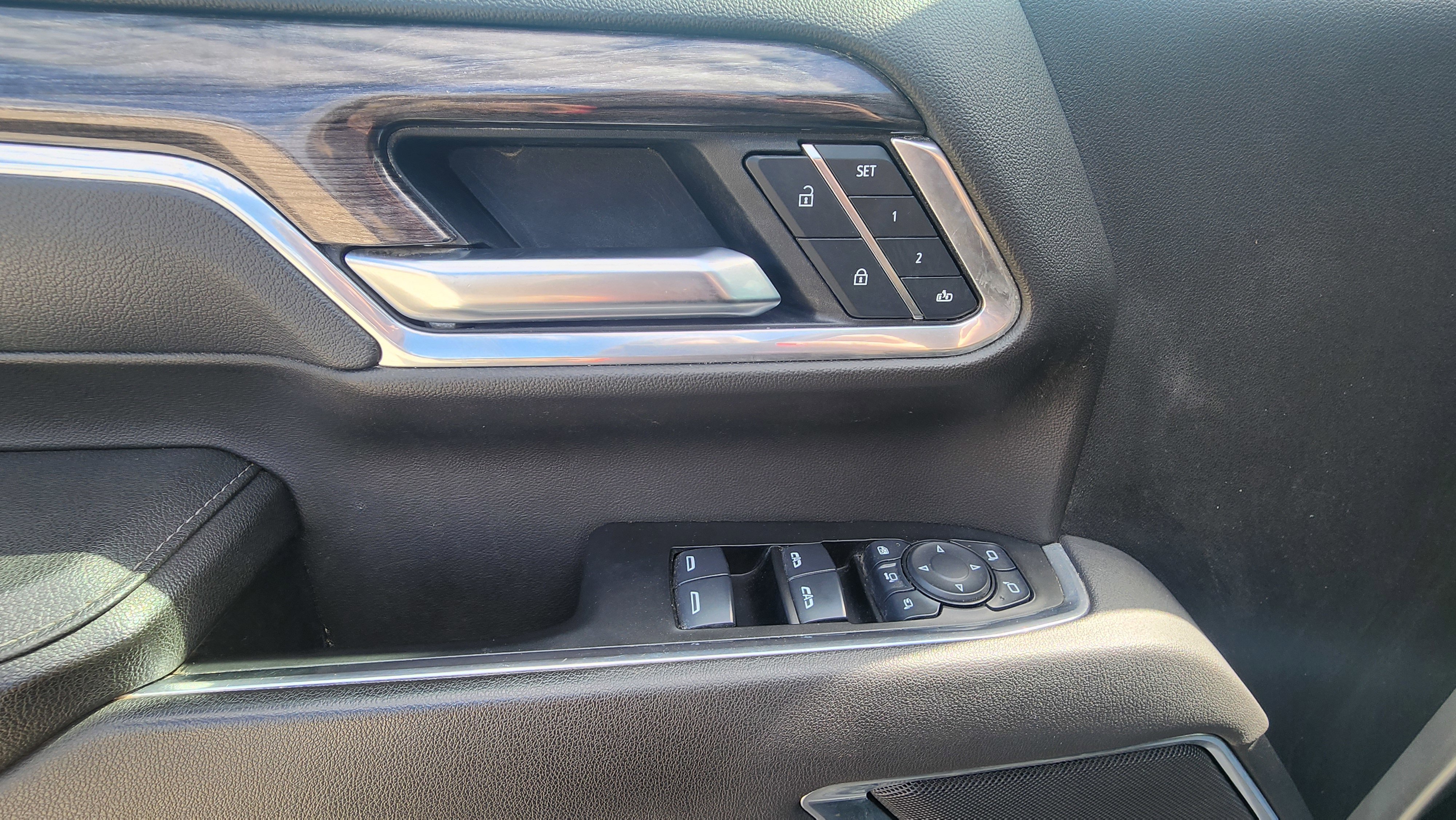 Used 2025 Sterling Gray Metallic Chevrolet LTZ image 13