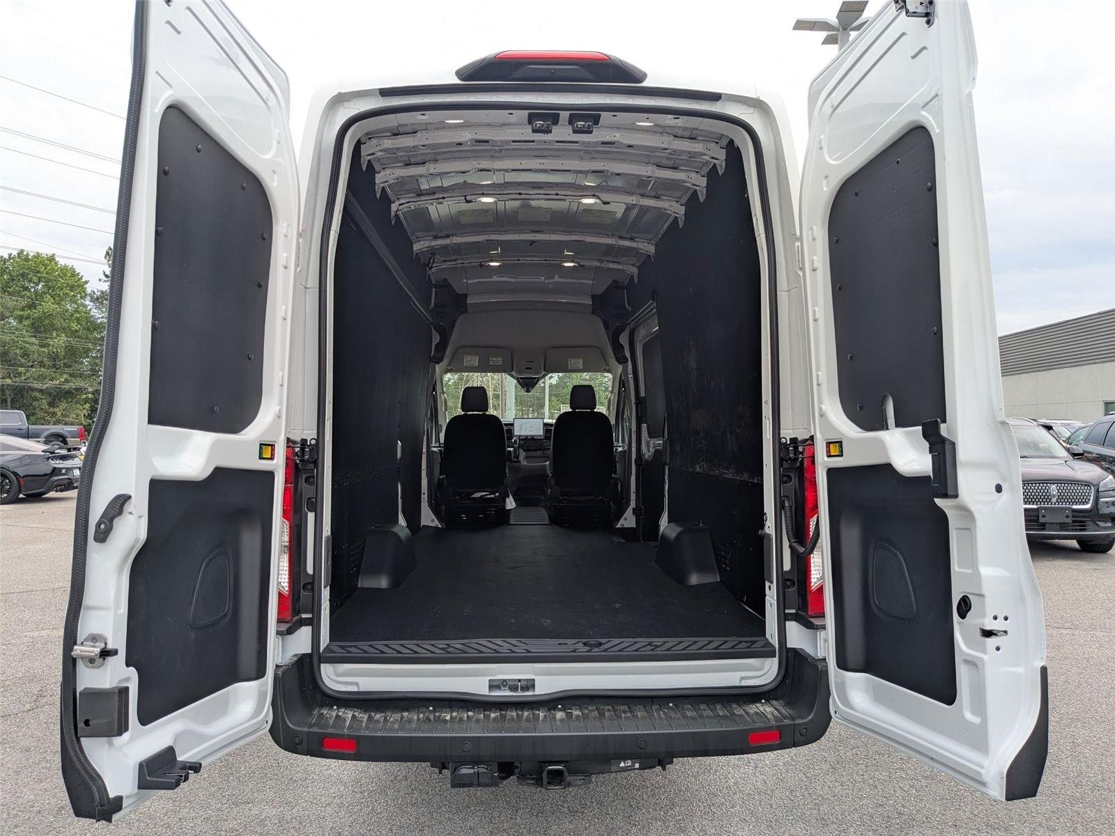 New 2026 Oxford White Ford Cargo Van image 24