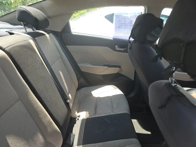 Used 2022 Frost White Pearl Hyundai SE image 5
