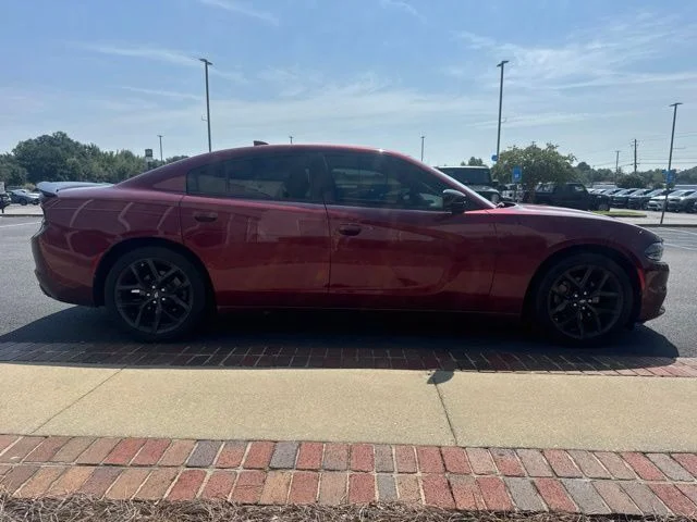 Used 2023 Red Dodge SXT image 5