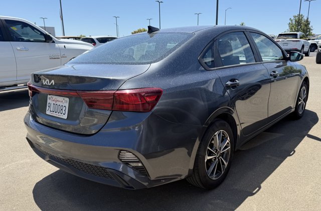 Used 2024 Gravity Gray Kia LXS image 7
