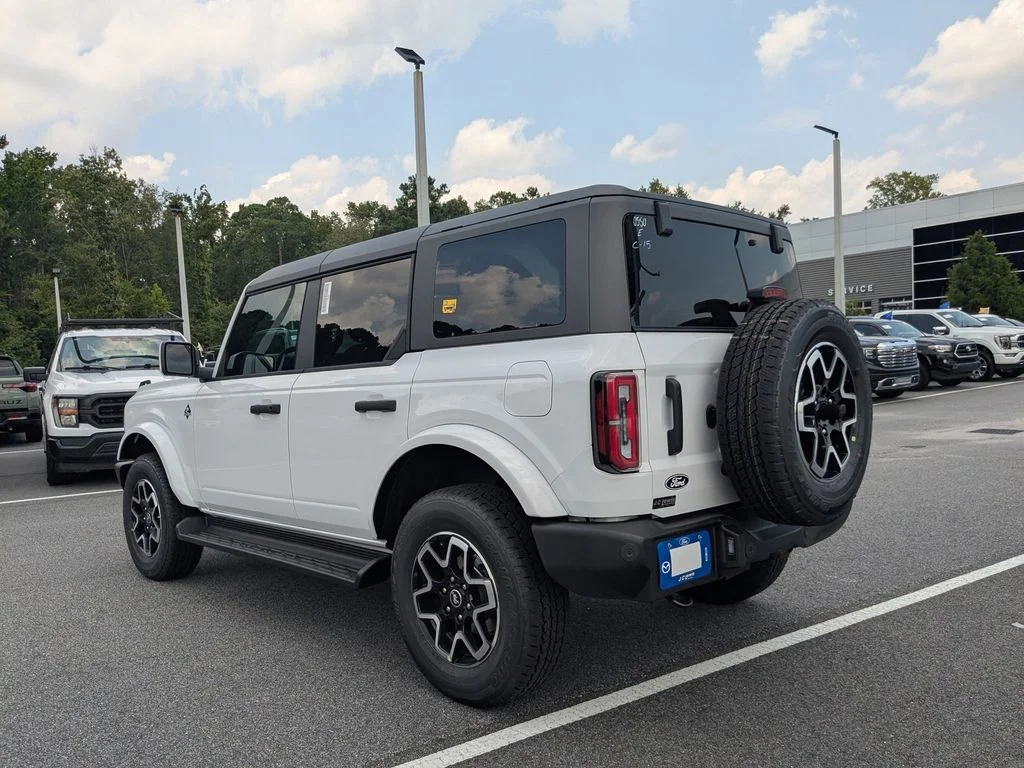 New 2026 Oxford White Ford Outer Banks image 6