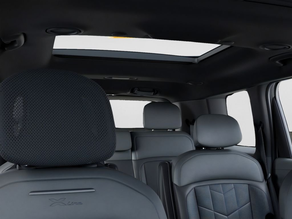 New 2027 White Kia X-Line SX image 27
