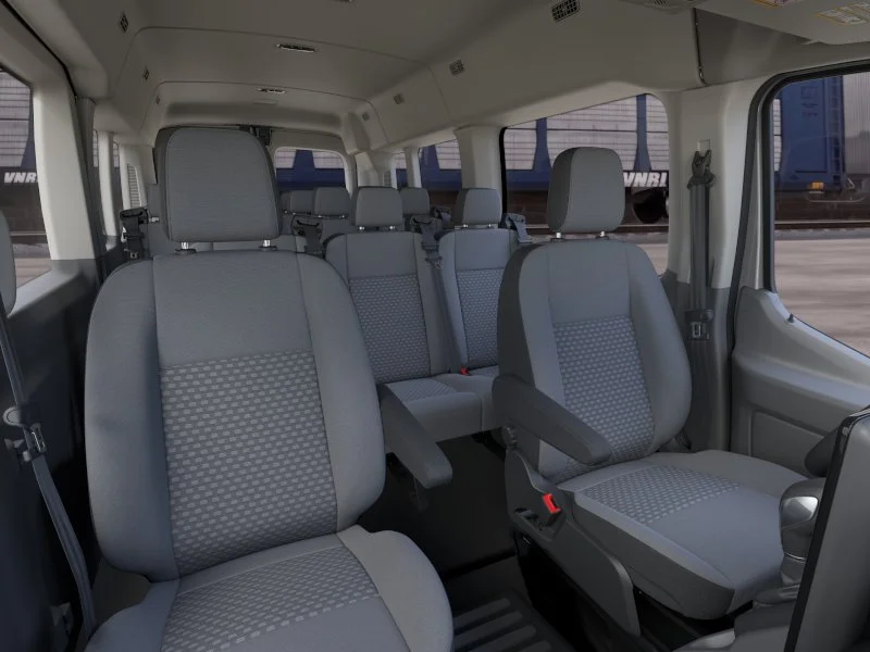 New 2026 Carbonized Gray Metallic Ford XLT image 31