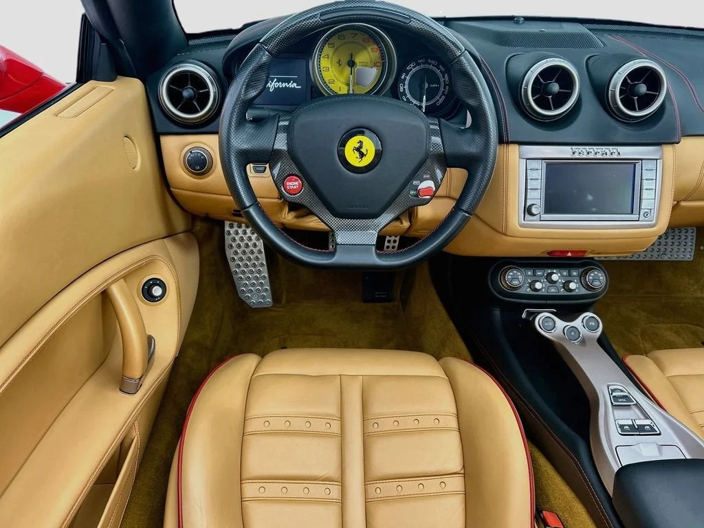 Used 2014 Rosso Corsa Ferrari Base image 18
