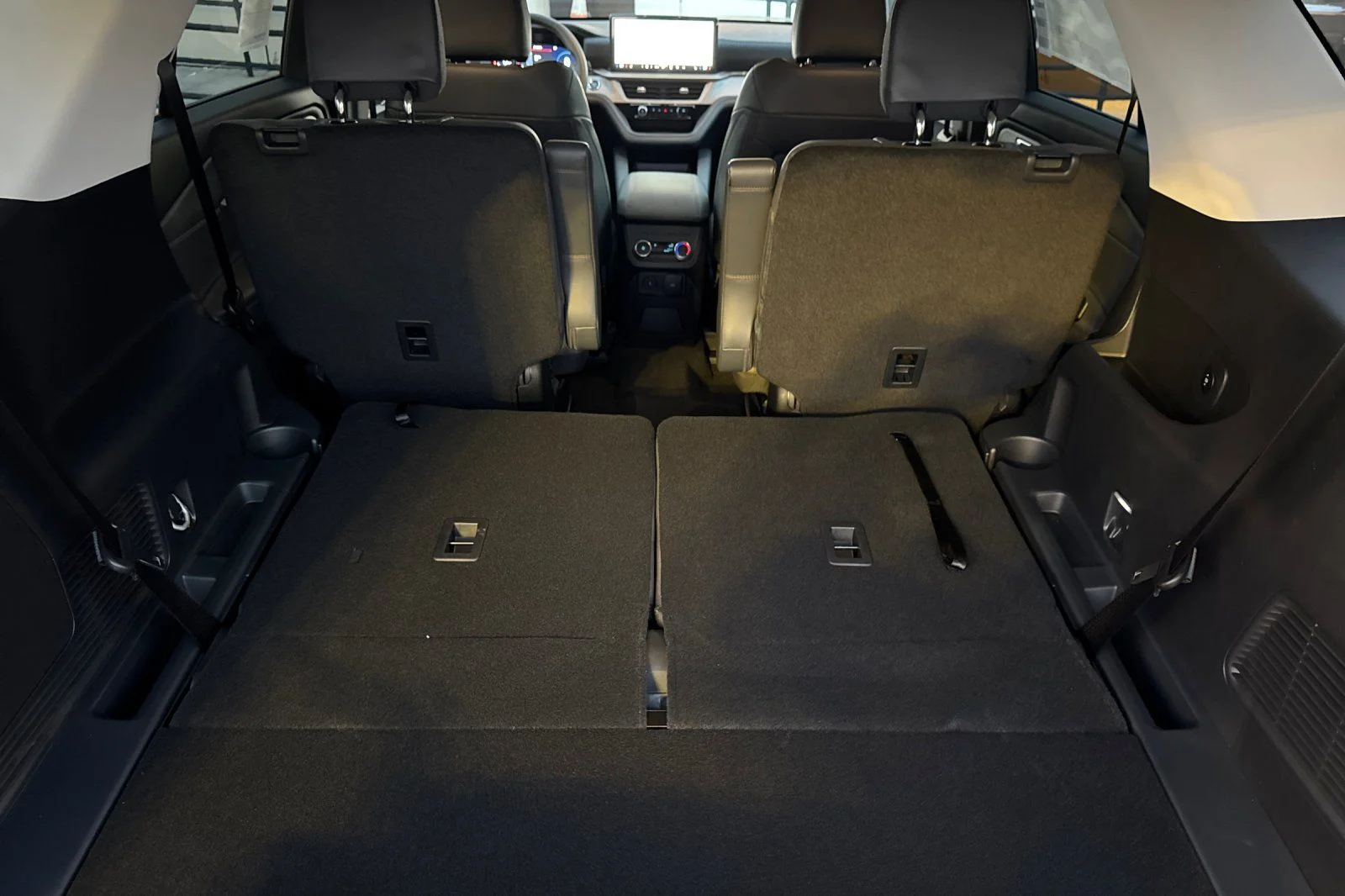 New 2026 Carbonized Gray Metallic Ford Active image 14