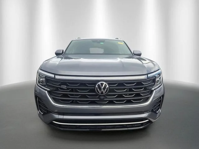 Used 2024 Platinum Gray Metallic Volkswagen 2.0T SEL Premium R-Line image 6