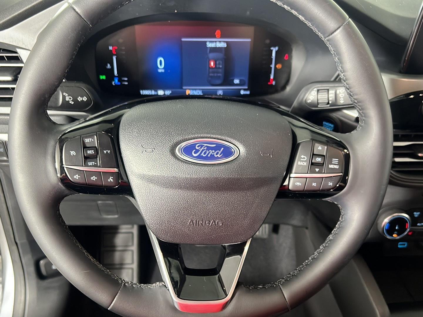 Used 2023 Iconic Silver Ford Active image 17