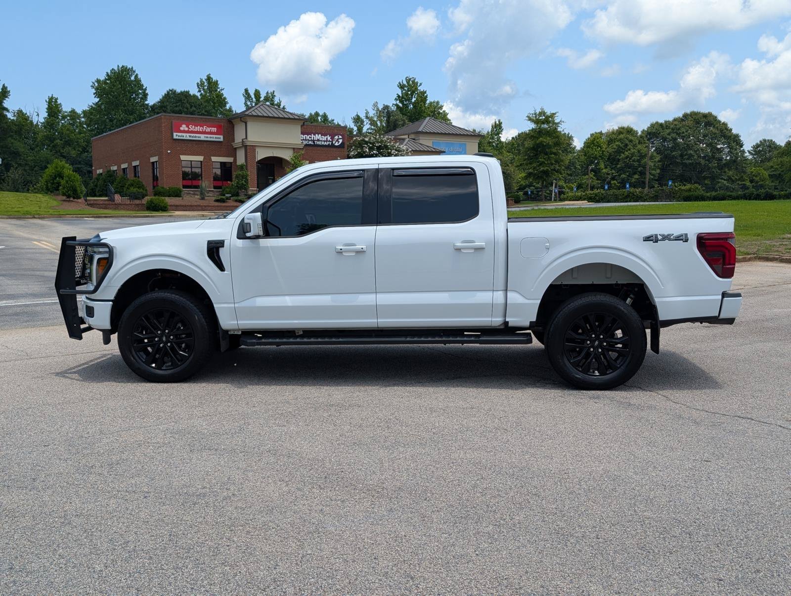 2025 Ford F-150 Lariat - Photo 12