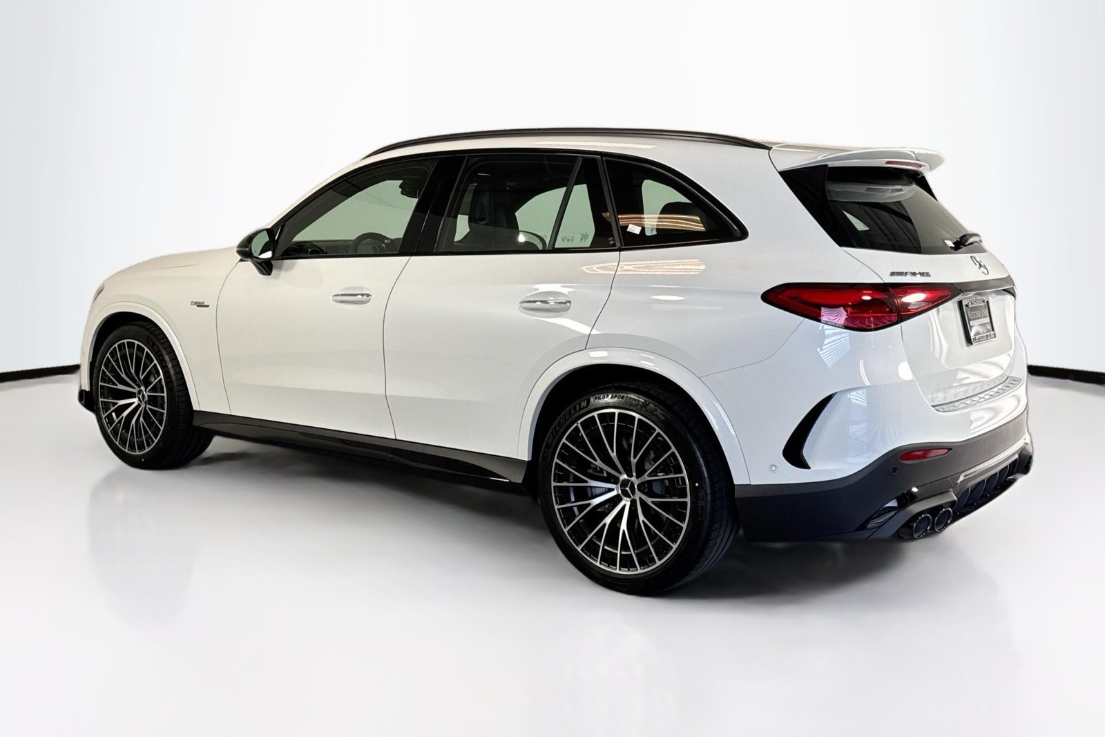 New 2026 MANUFAKTUR Moonlight White Metallic Mercedes-Benz AMG® GLC 43 image 6